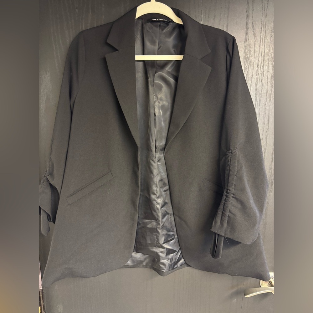 Doe & Rae Women’s Black Blazer/ Suit Jacket Large